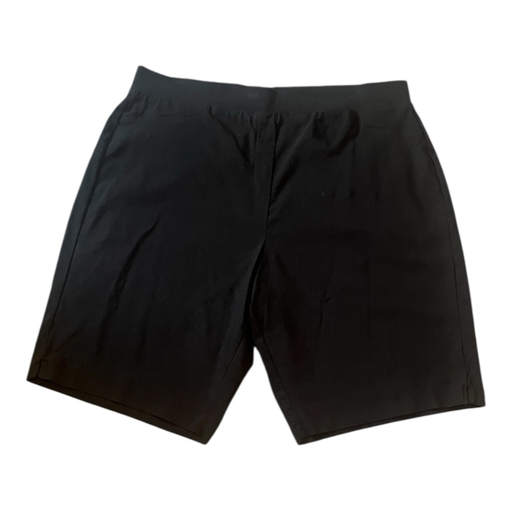 Calvin Klein Women’s  Flat Front Shorts. 
Size XL  ~measurements in description~